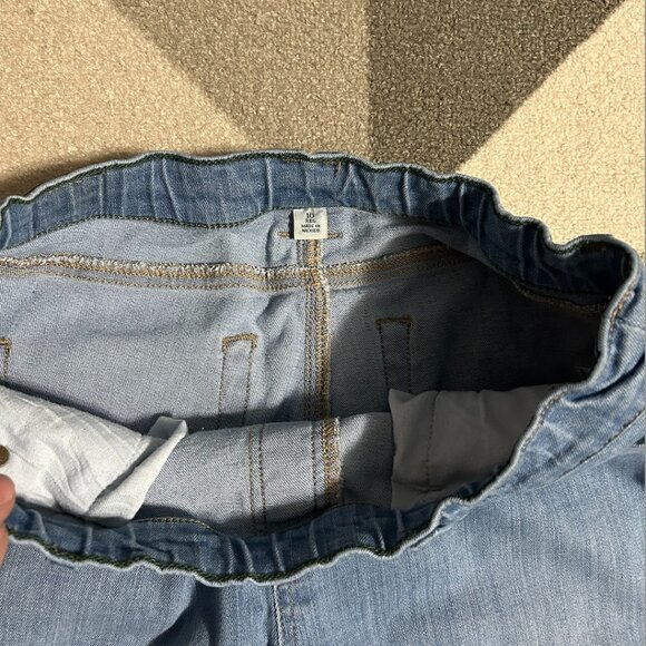 L.L. Bean Pull-on Bean Flex Skinny Leg Favorite Fit Jeans Women's Size 10 - Picture 3 of 8